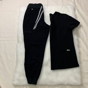 Figs Black Womens Scrub Set- Casma Top Small/ High-Waist Zamora Joggers  PS